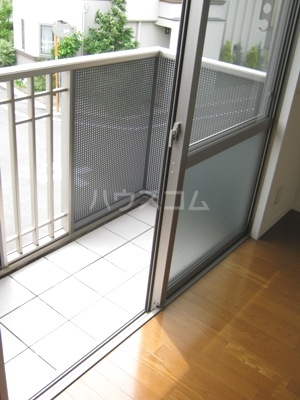 14/27 バルコニー