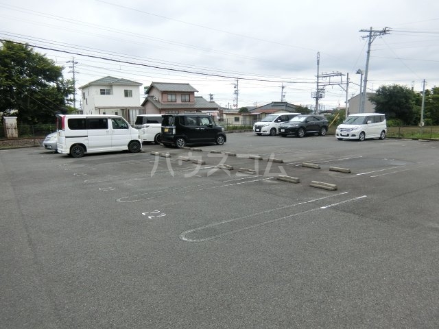 2/6 駐車場