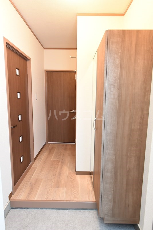 13/30 玄関