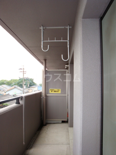 18/28 バルコニー