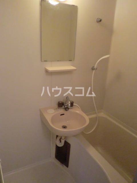 13/29 浴室