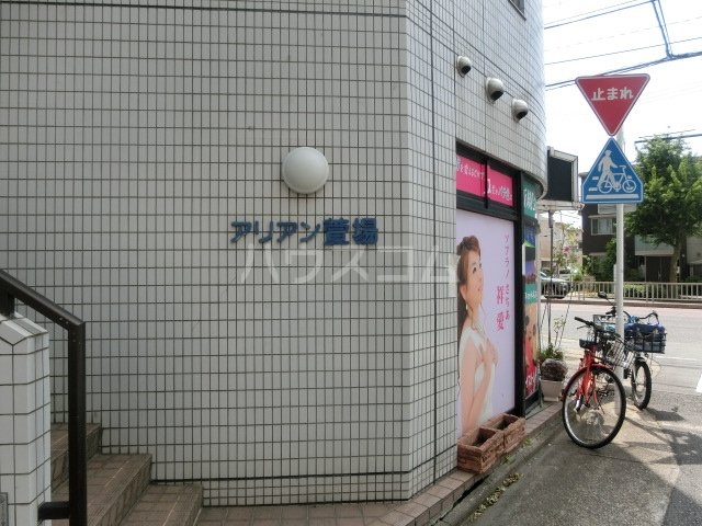 17/20 エントランス