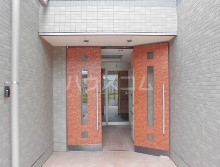 22/30 エントランス