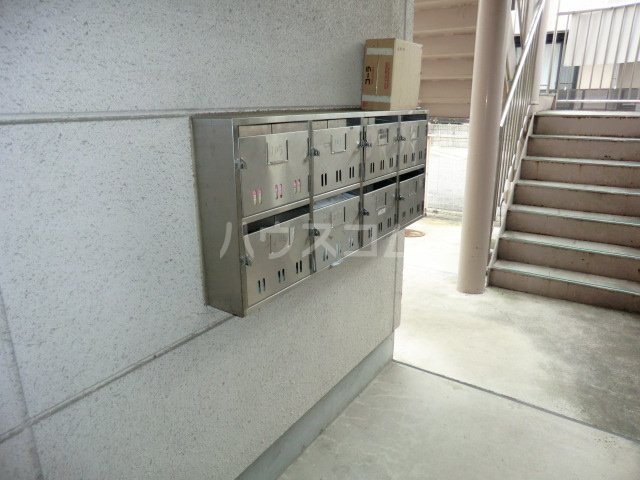 16/22 エントランス