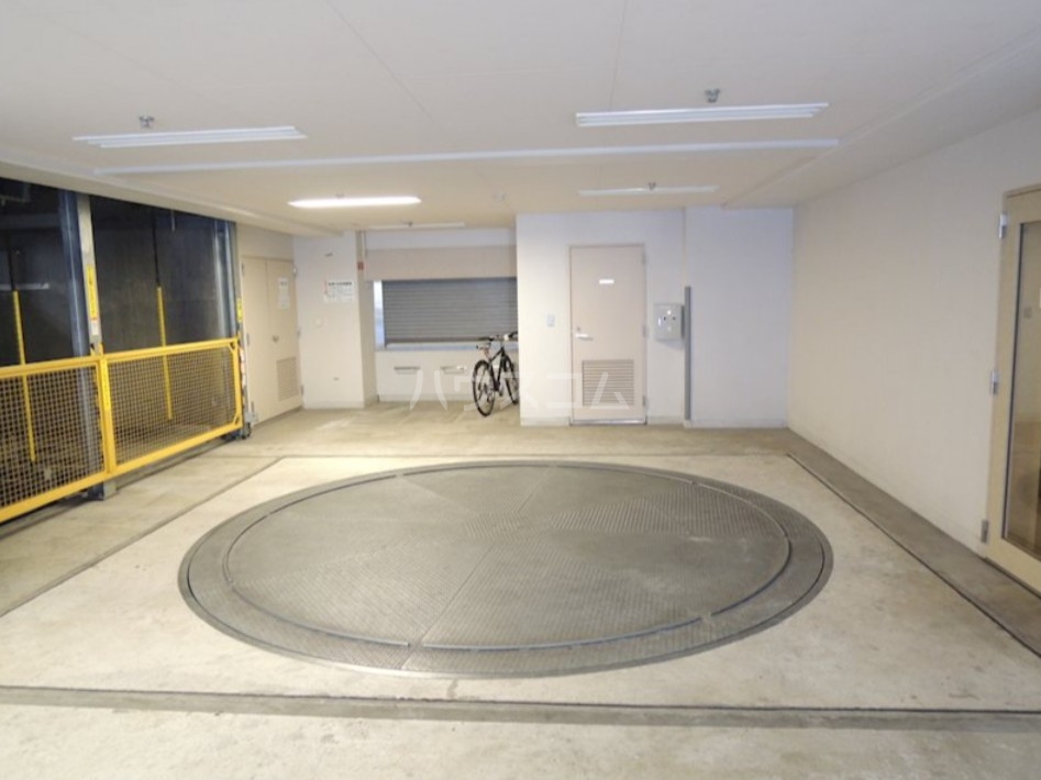 17/27 駐車場