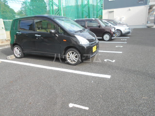 22/23 駐車場