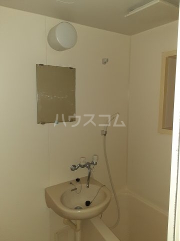 13/30 洗面