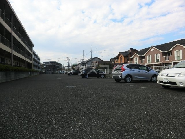 17/27 駐車場