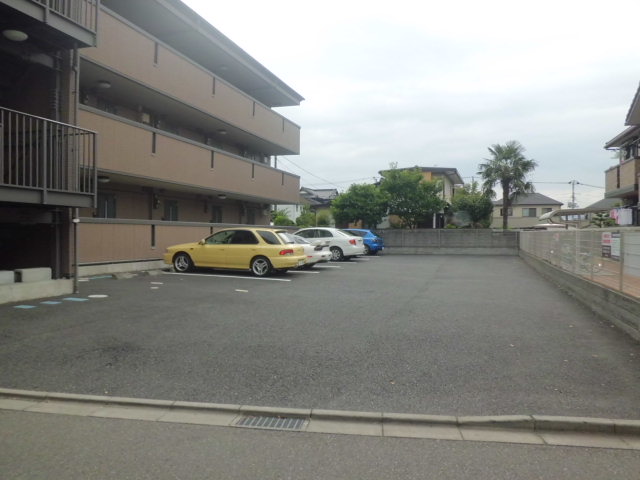 20/30 駐車場