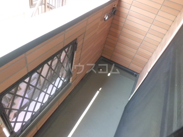 20/28 バルコニー