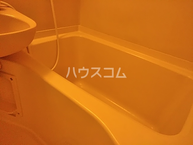 13/30 浴室