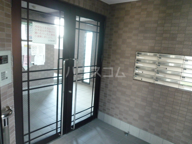 20/22 エントランス