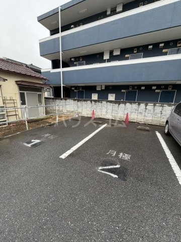 14/16 駐車場