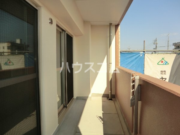 14/27 バルコニー
