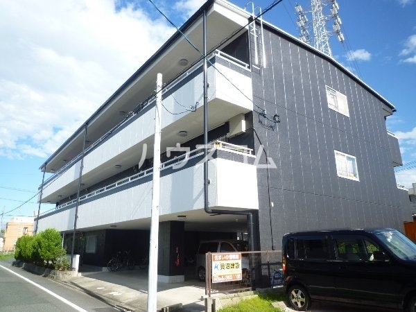 14/18 エントランス