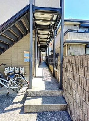 21/28 エントランス