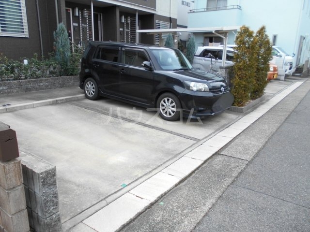 2/8 駐車場