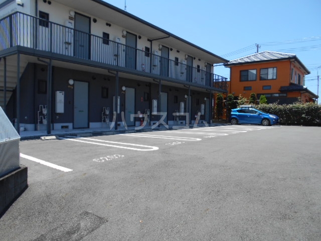 2/2 駐車場