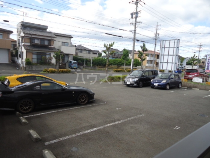19/27 駐車場