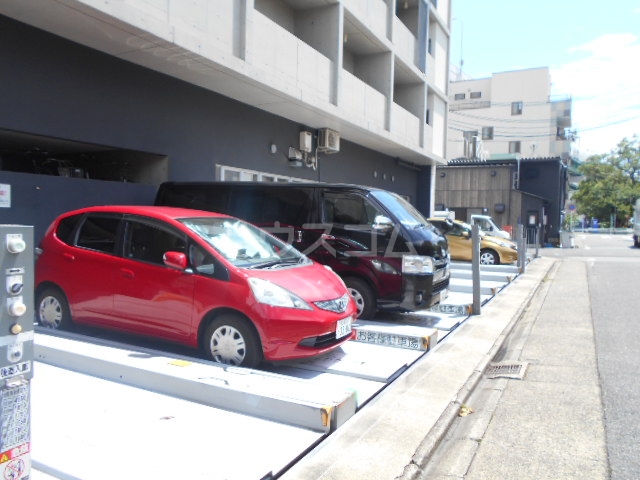 2/10 駐車場