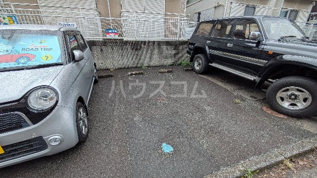 24/28 駐車場