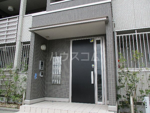 17/26 エントランス