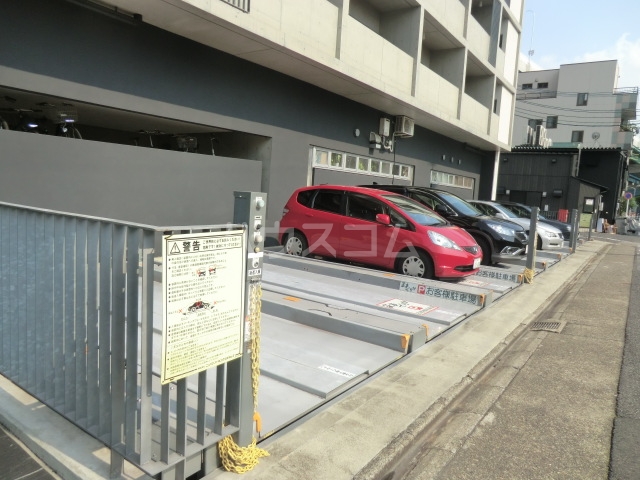 22/30 駐車場