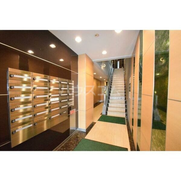 15/24 エントランス