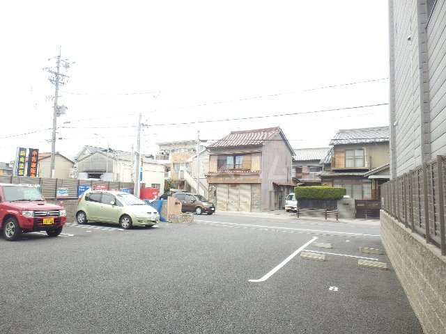 20/27 駐車場