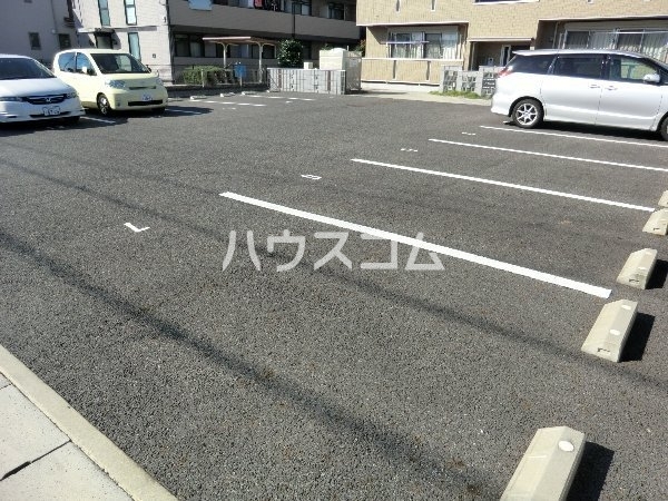 2/10 駐車場
