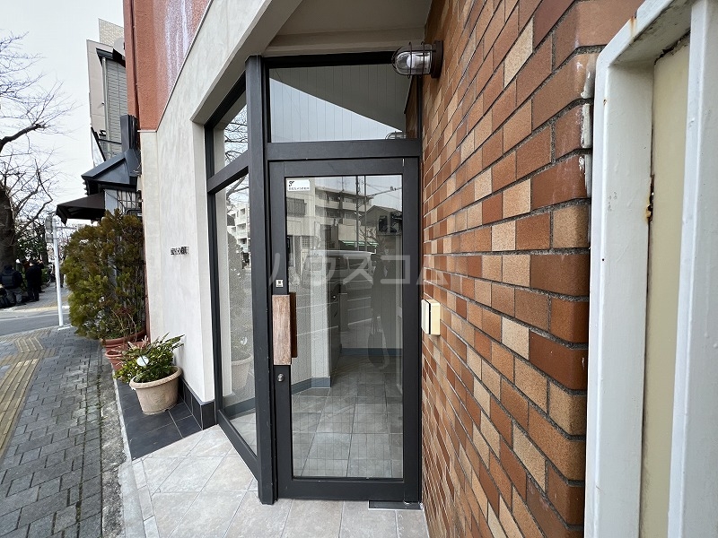 3/6 エントランス