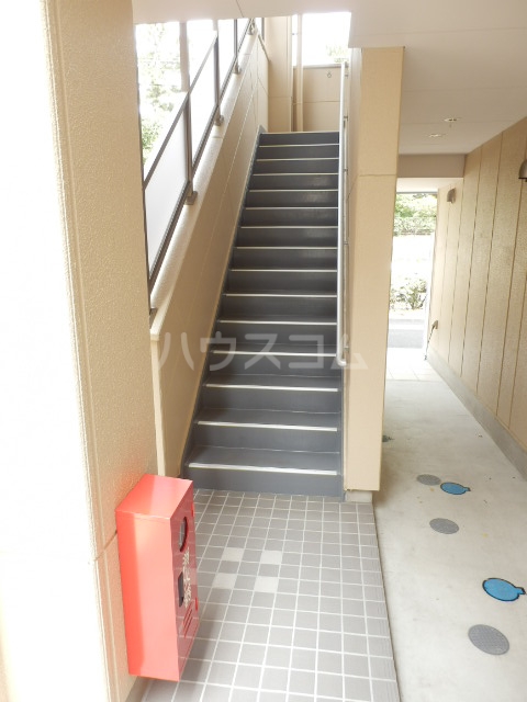 20/26 エントランス