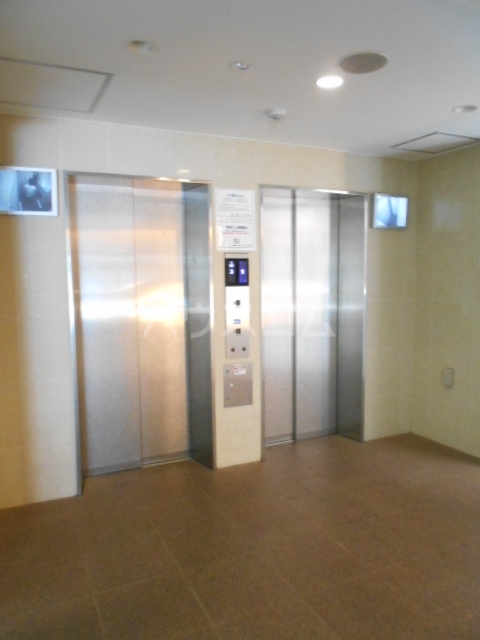 2/3 エントランス