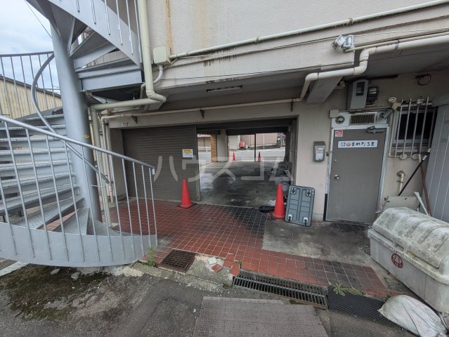 2/6 エントランス