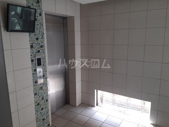 21/29 エントランス