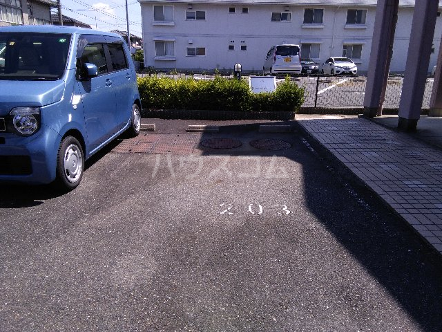 19/27 駐車場