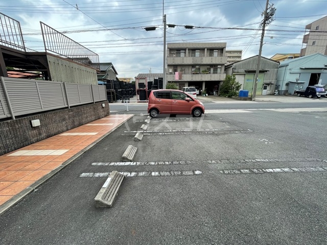 25/30 駐車場