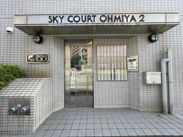 18/28 エントランス