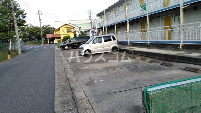 18/23 駐車場