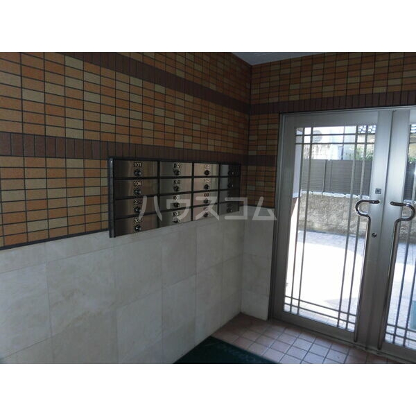 7/12 エントランス