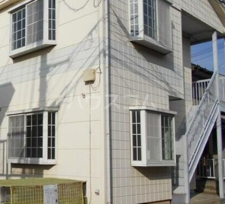 18/19 エントランス