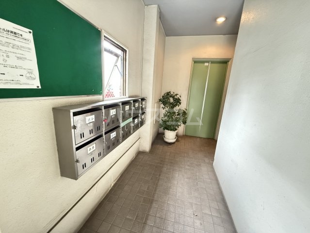 29/30 エントランス