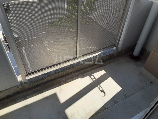 13/22 バルコニー