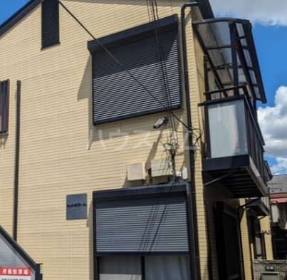 14/18 エントランス