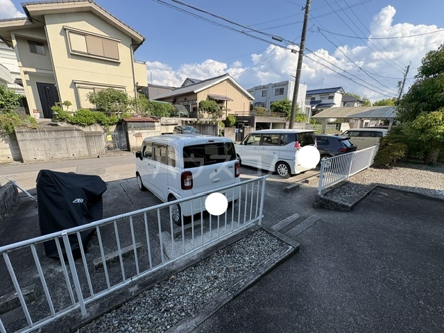 17/18 駐車場