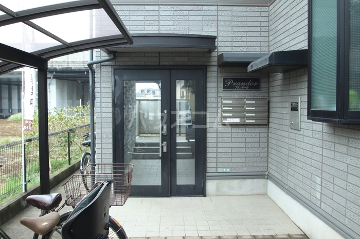 19/28 エントランス