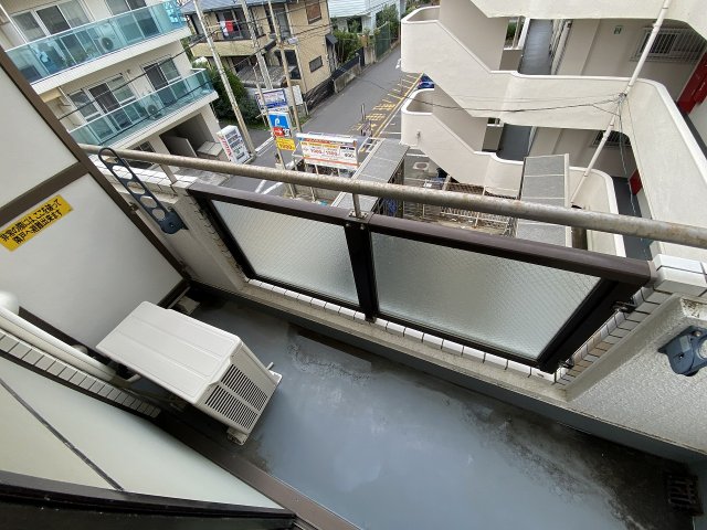 20/30 バルコニー