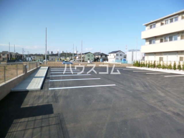 17/20 駐車場