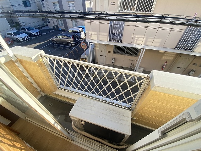 21/30 バルコニー