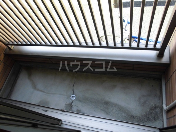 13/21 バルコニー